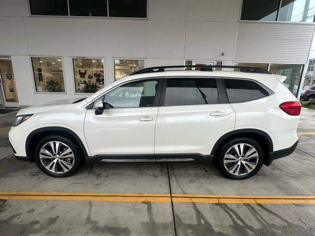 Used 2020 Subaru Ascent Limited w/ Technology Package image 4