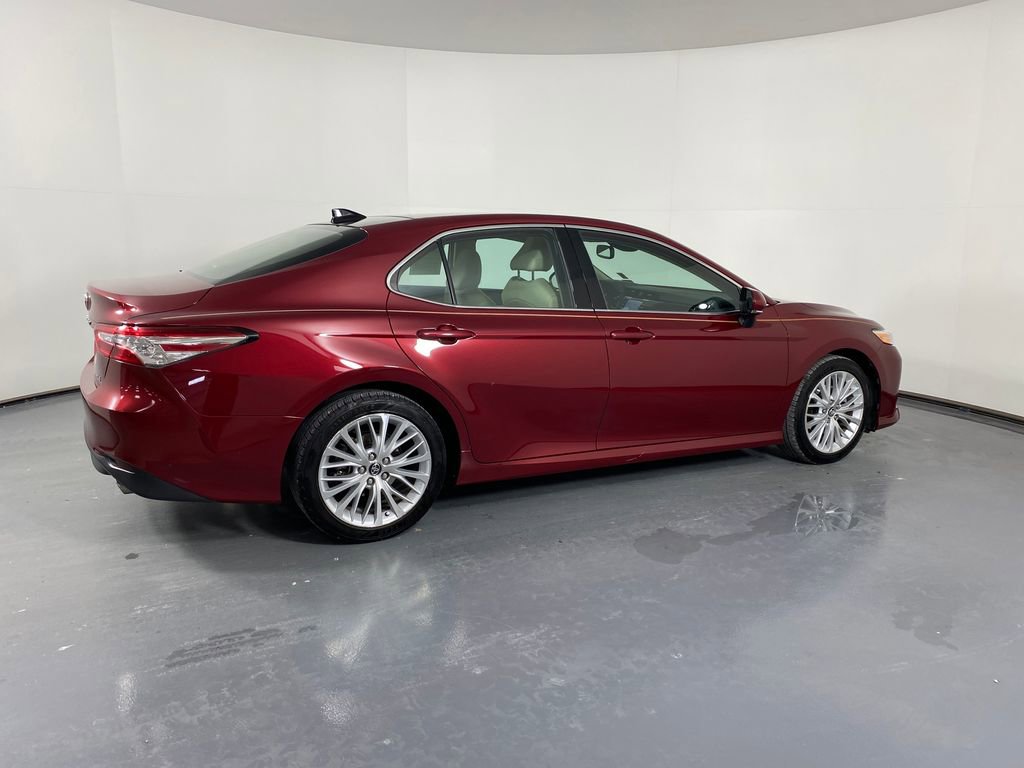 Certified 2020 Toyota Camry XLE image 6