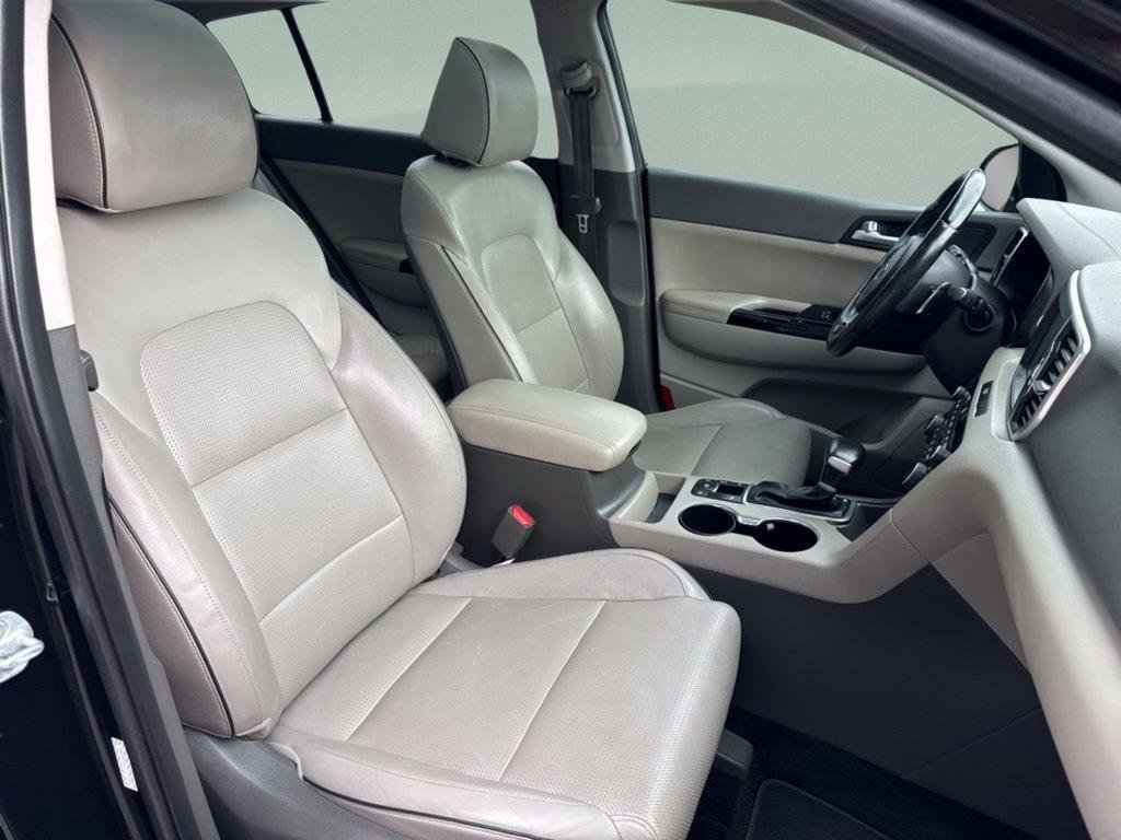 Used 2018 Kia Sportage SX image 40