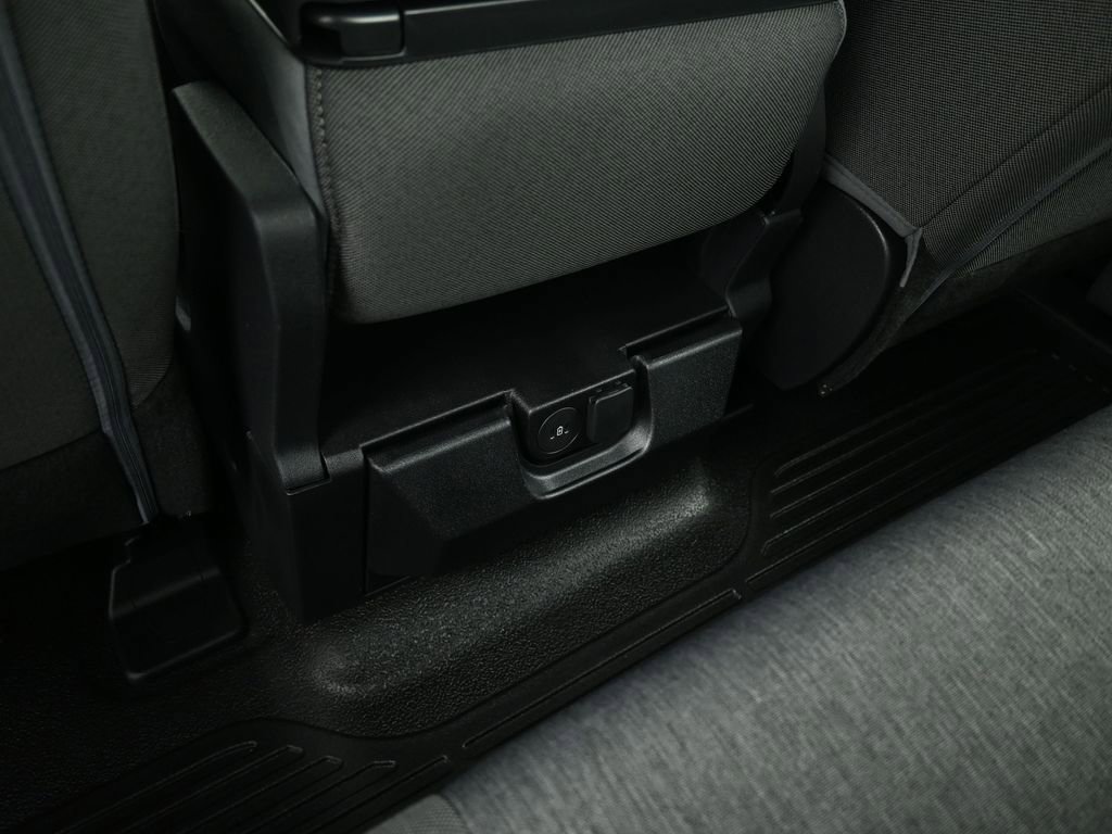 New 2026 Ford F350 XL w/ XL Chrome Package image 21