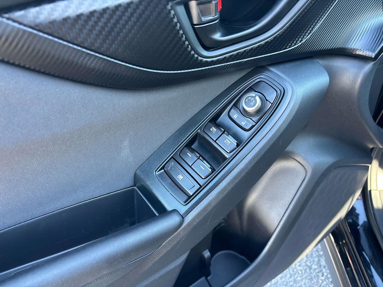 Used 2023 Subaru Crosstrek 2.0i Premium image 17