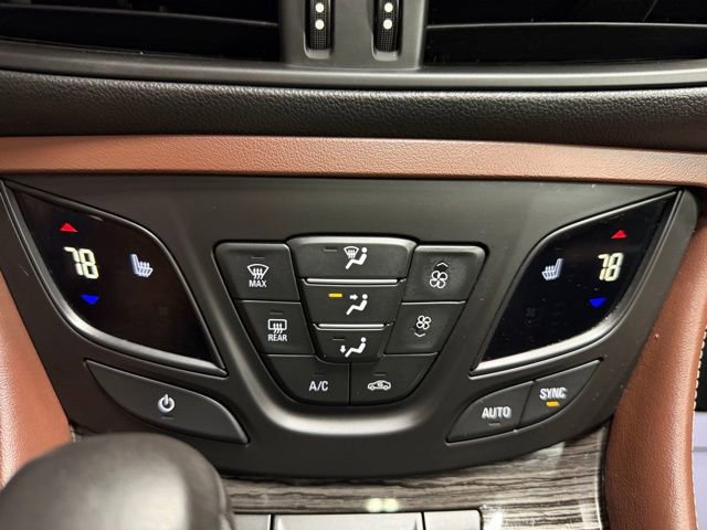 Used 2017 Buick Envision Essence FWD image 43