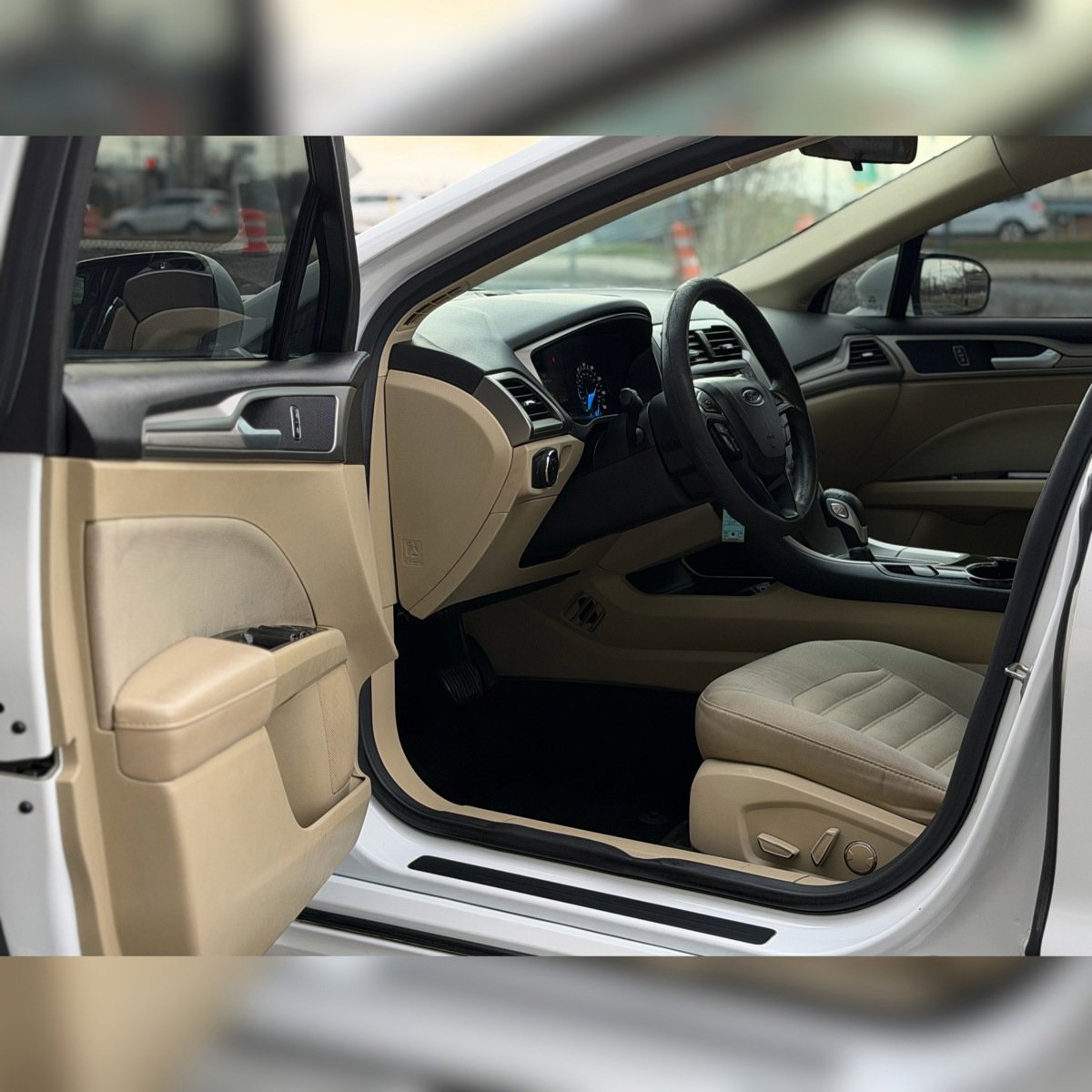 Used 2014 Ford Fusion SE image 6