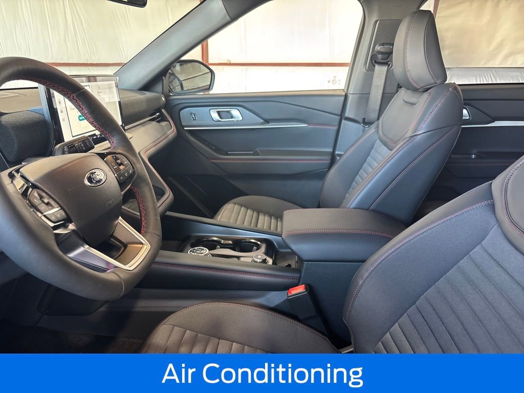 New 2026 Ford Explorer ST-Line w/ ST-Line Street Pack image 14