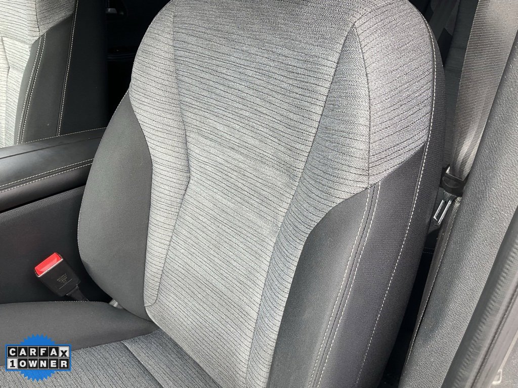 Used 2021 Nissan Rogue SV image 16