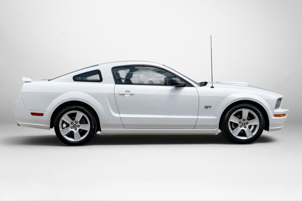 Used 2007 Ford Mustang GT Premium RWD image 5