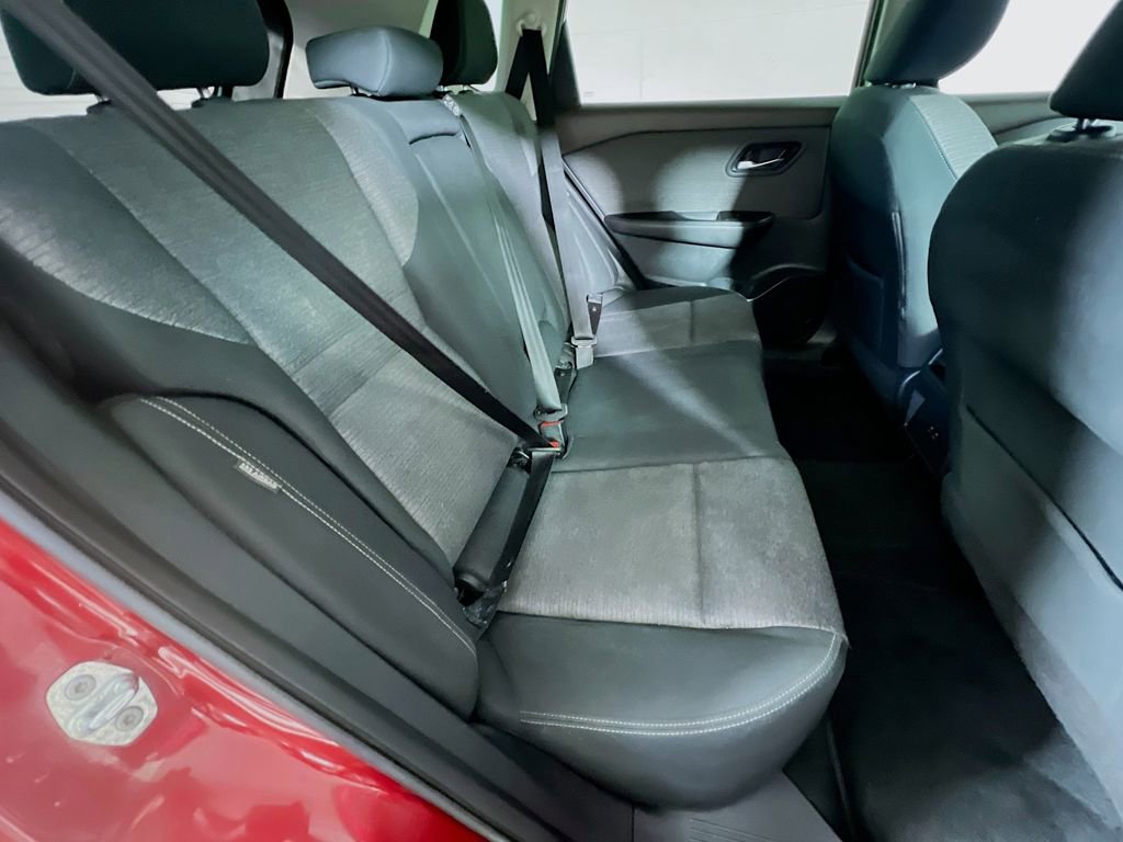 Used 2021 Nissan Rogue SV image 22