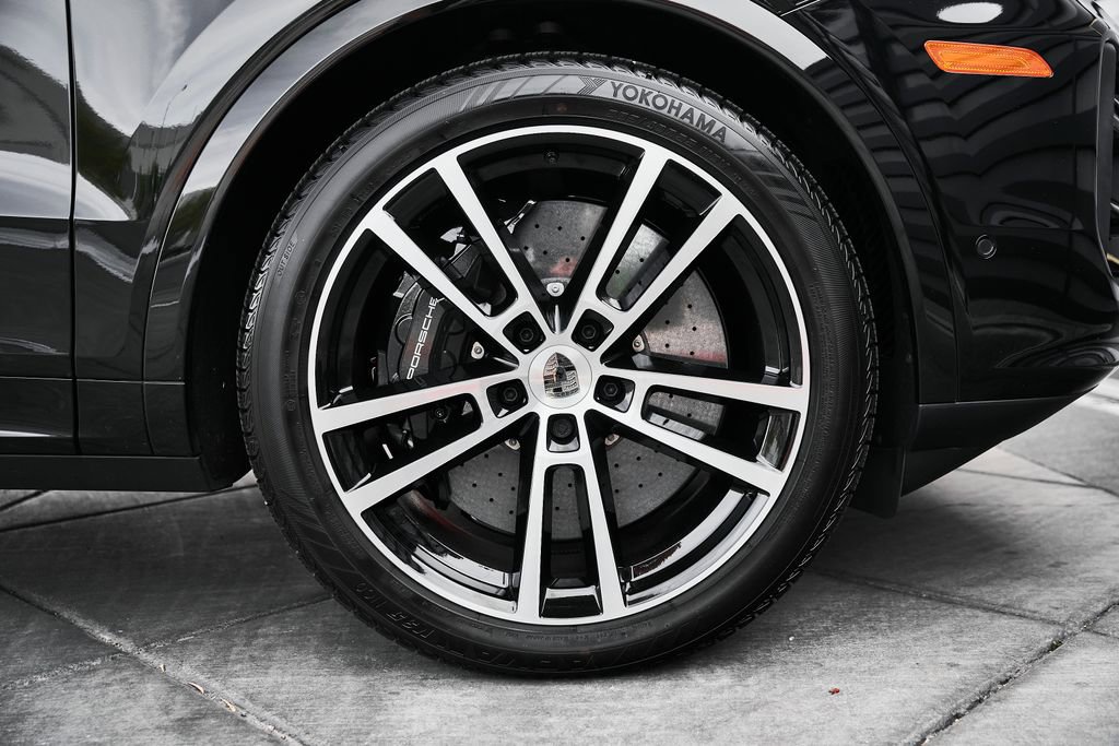 Used 2026 Porsche Cayenne Turbo image 23