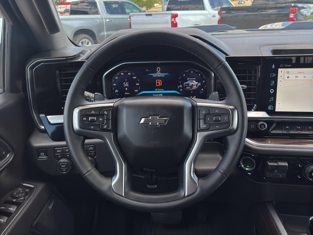 Used 2026 Chevrolet Silverado 1500 LT Trail Boss w/ LT Trail Boss Premium Package AWD/4WD image 9