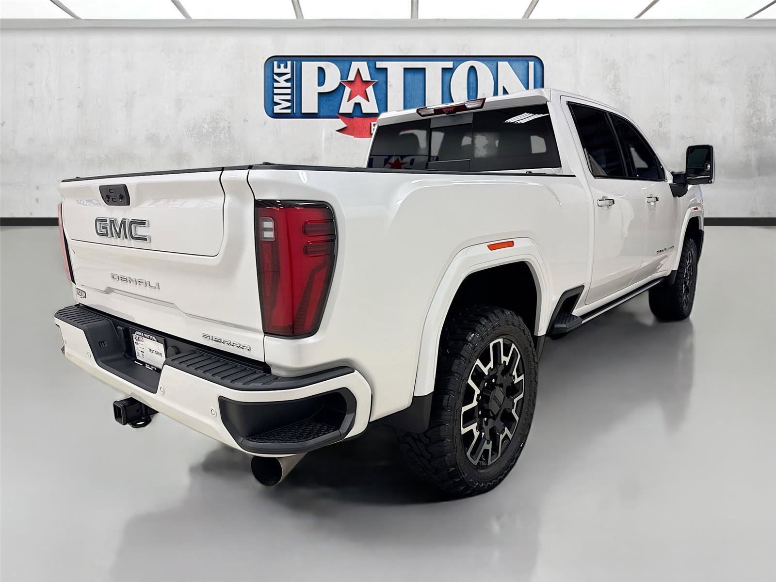 Used 2025 GMC Sierra 2500 Denali w/ Denali Reserve Package image 6