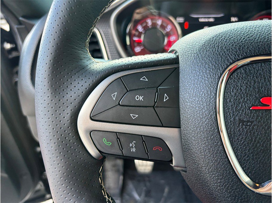 Used 2015 Dodge Challenger SRT Hellcat image 27