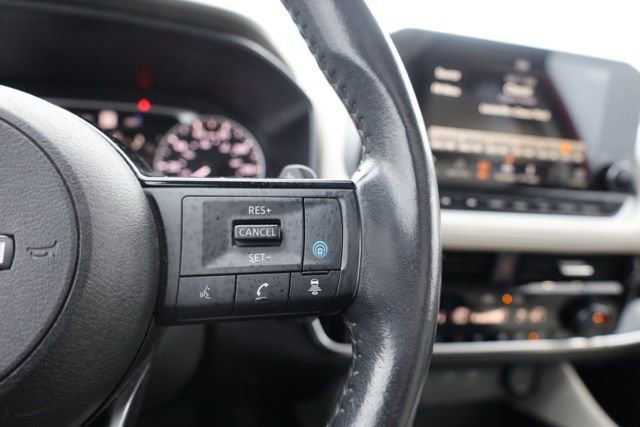 Used 2023 Nissan Rogue SV image 27