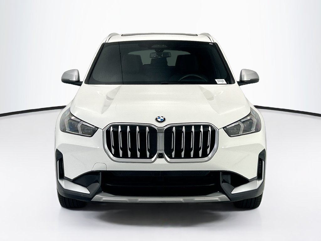 Used 2023 BMW X1 xDrive28i w/ Premium Package AWD/4WD image 2
