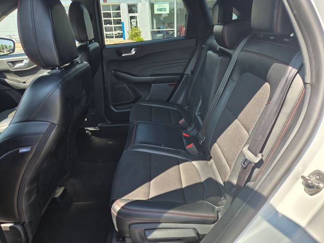 Used 2025 Ford Escape ST-Line Select AWD/4WD image 11