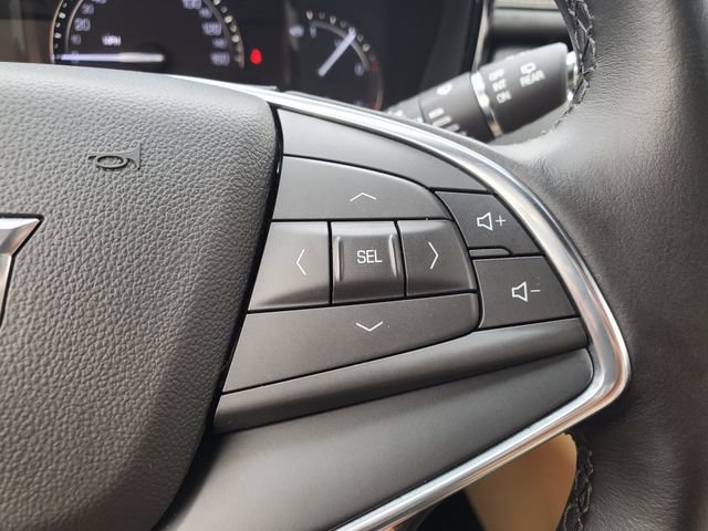Certified 2018 Cadillac XT5 Luxury w/ Driver Awareness Package AWD/4WD image 29