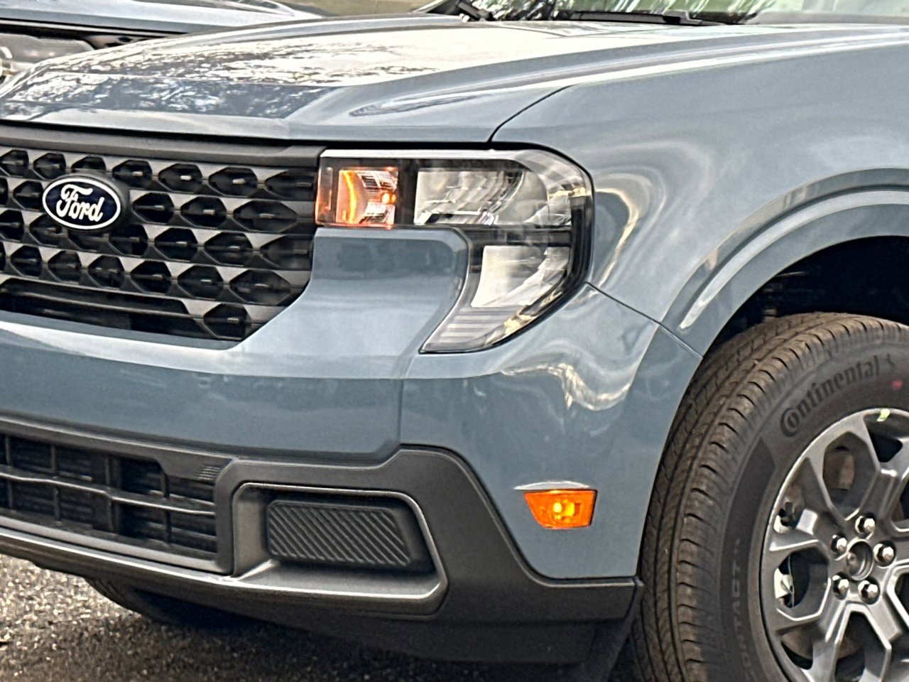 New 2025 Ford Maverick XLT w/ Equipment Group 301A image 2