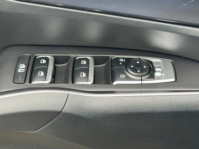 Used 2025 Kia Sorento S image 22