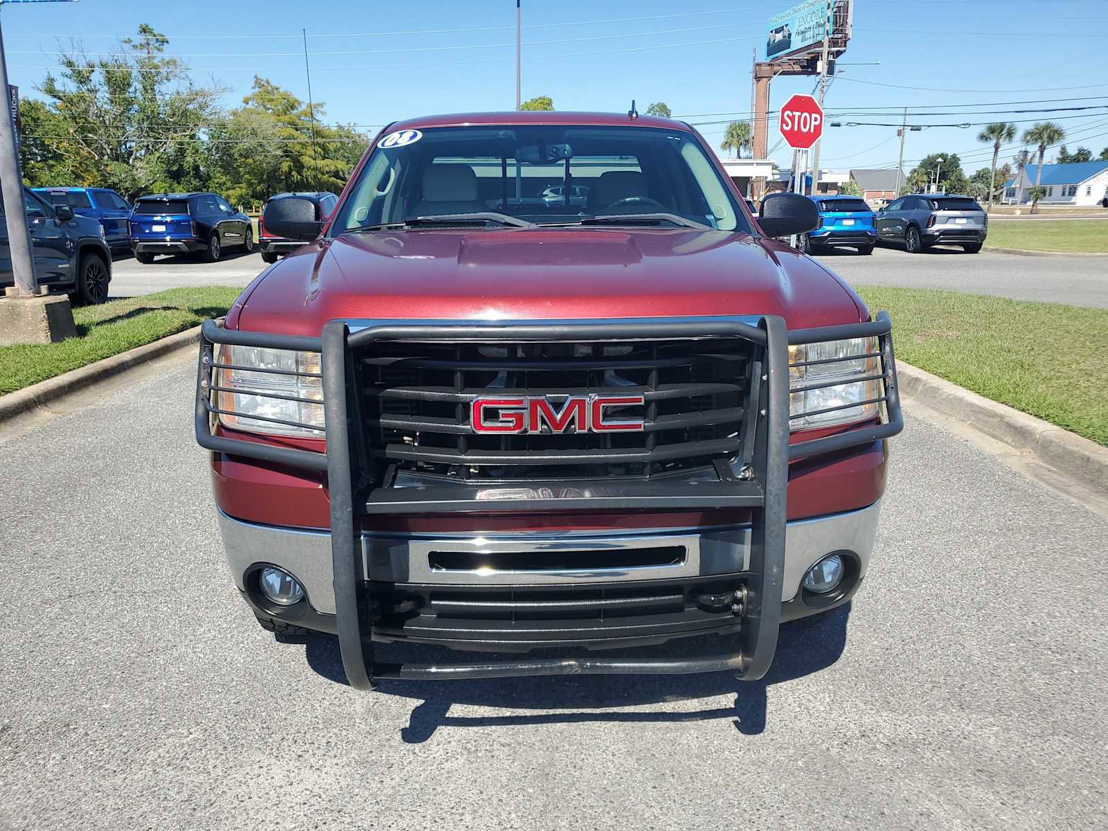 Used 2008 GMC Sierra 2500 SLE w/ Z71 Off-Road Package image 9