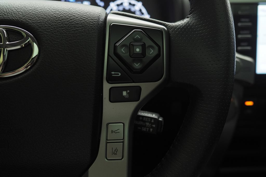 Used 2022 Toyota 4Runner SR5 Premium w/ Moonroof Package AWD/4WD image 13