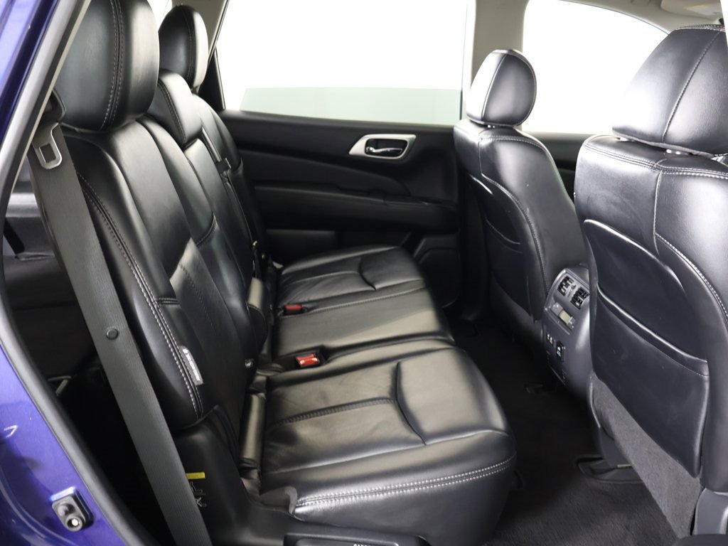 Used 2019 Nissan Pathfinder SL image 39
