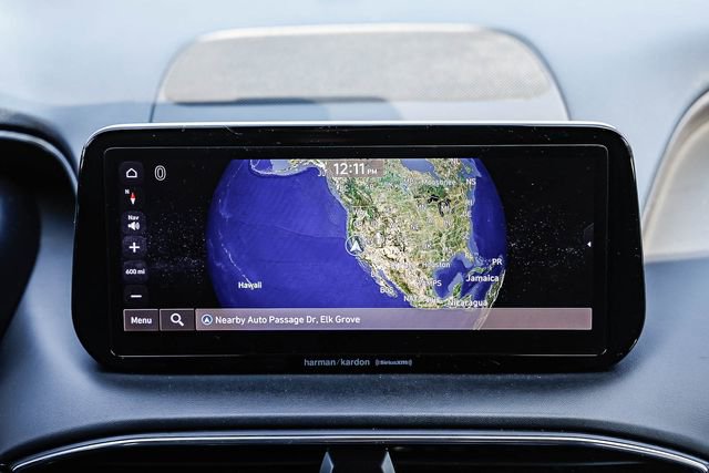 Certified 2023 Hyundai Santa Fe Limited image 13