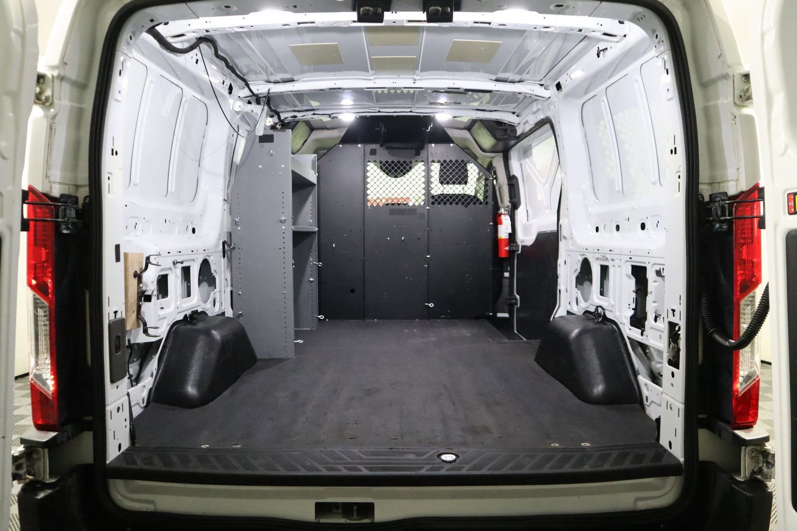 Used 2020 Ford Transit 150 Low Roof AWD image 18