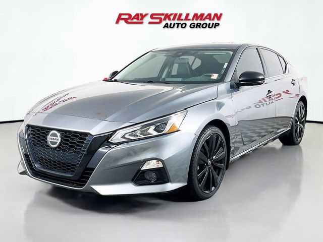Used 2022 Nissan Altima 2.5 SR w/ Midnight Edition Package AWD/4WD image 3