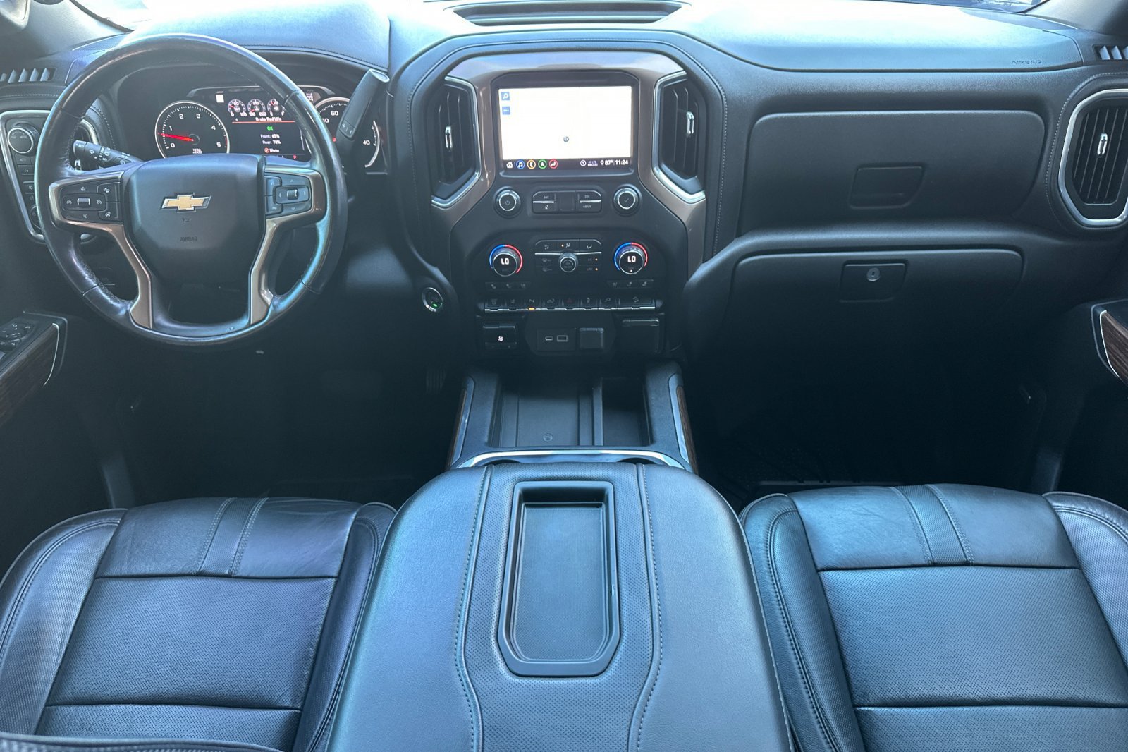 Used 2020 Chevrolet Silverado 2500 High Country w/ Technology Package AWD/4WD image 13