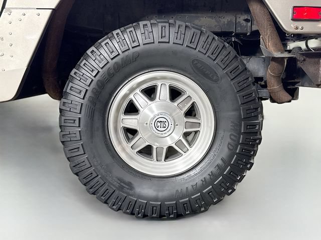 Used 2003 HUMMER H1 4-Door Open Top AWD/4WD image 32