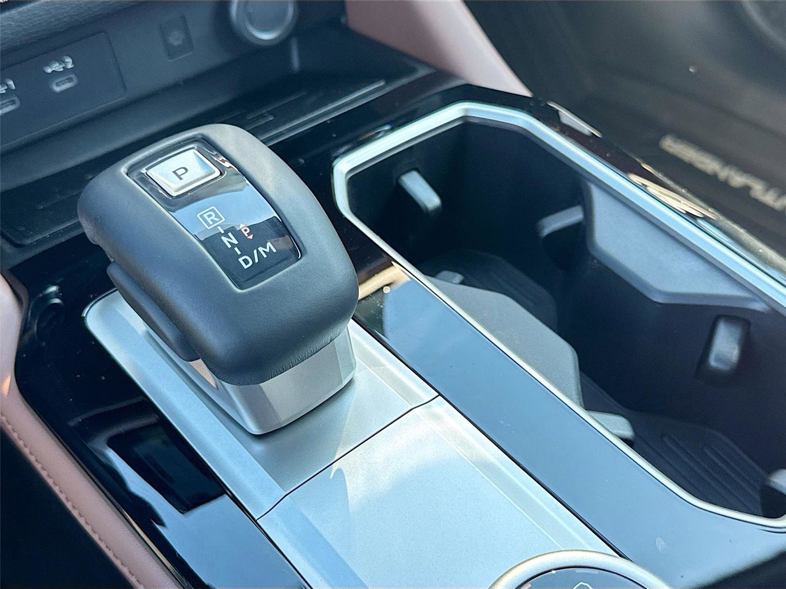 New 2025 Mitsubishi Outlander SEL image 17