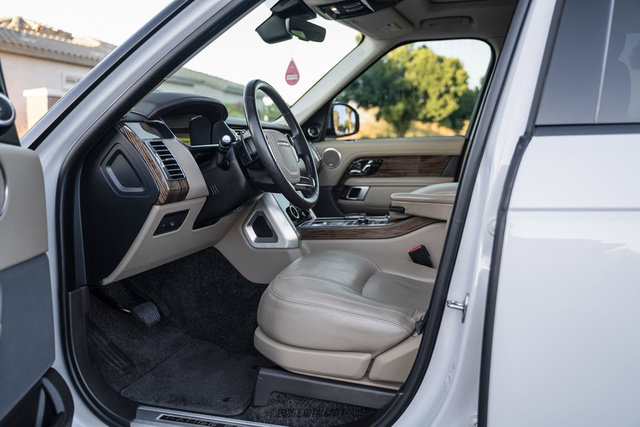 Used 2019 Land Rover Range Rover Supercharged AWD/4WD image 37