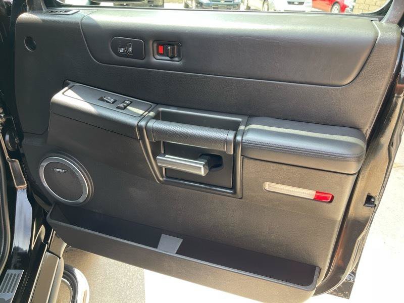 Used 2005 HUMMER H2 w/ Preferred Equipment Group AWD/4WD image 57
