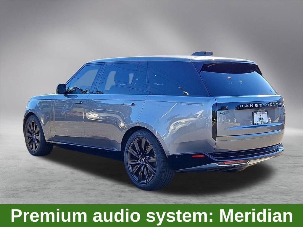 Used 2023 Land Rover Range Rover Long Wheelbase SE image 5