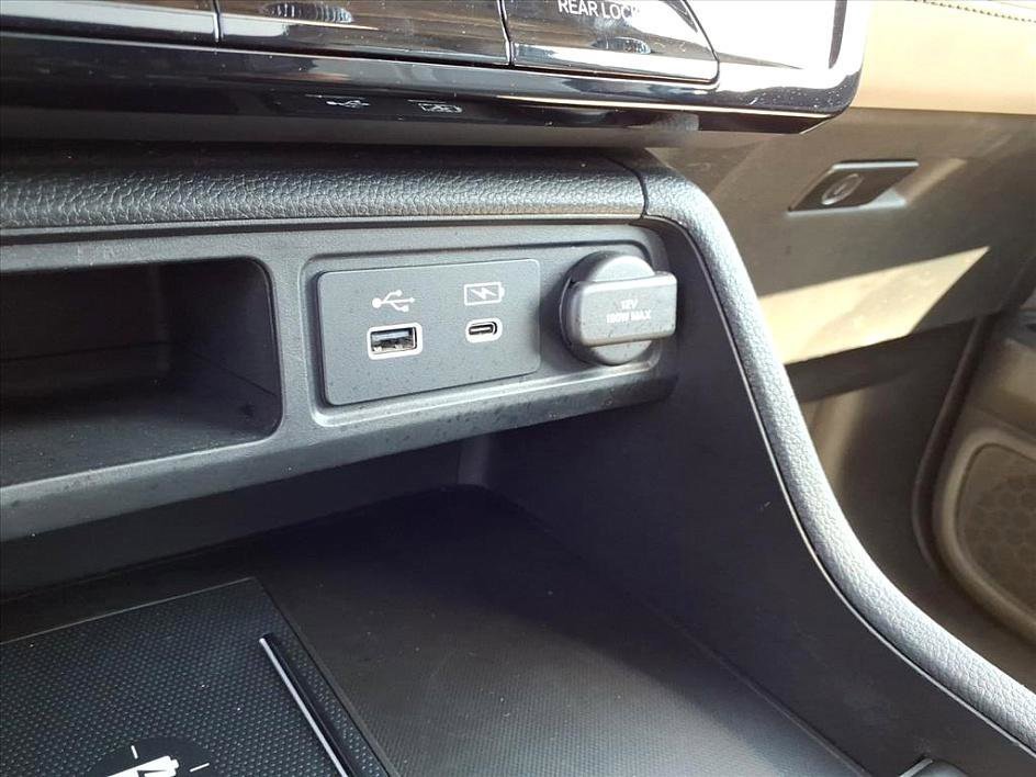 Certified 2023 Honda Pilot Elite image 25