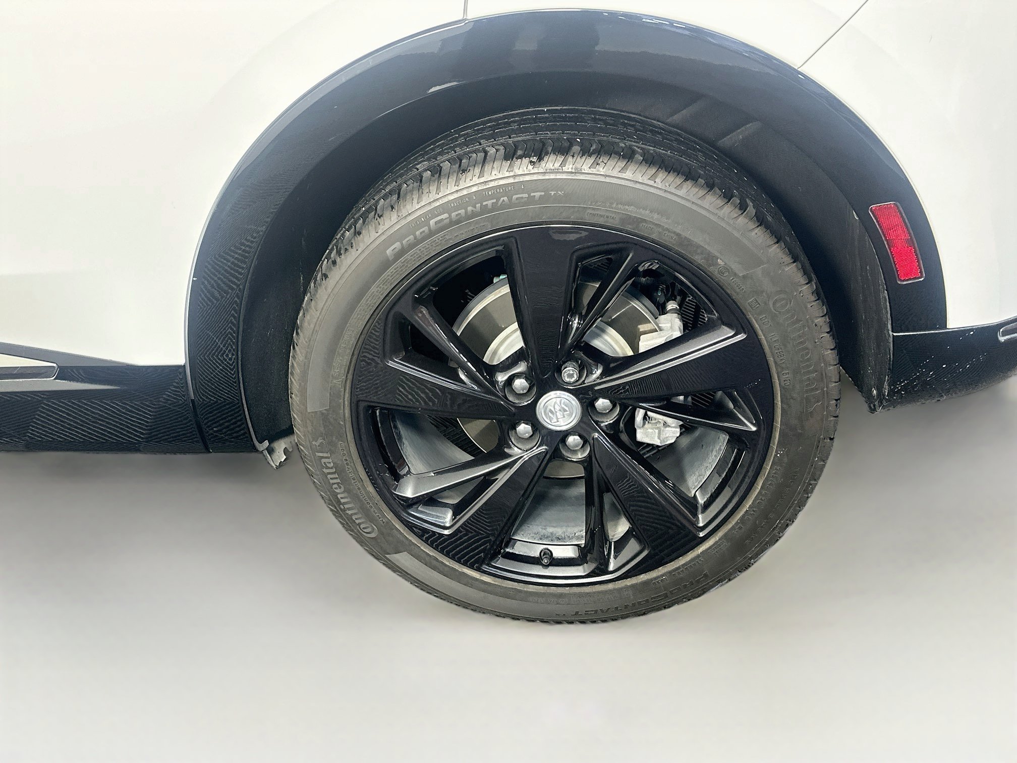 Used 2021 Buick Envision Preferred w/ Sport Touring Package FWD image 11