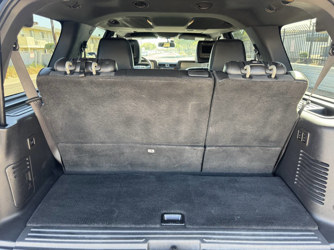 Used 2014 Lincoln Navigator 2WD image 14