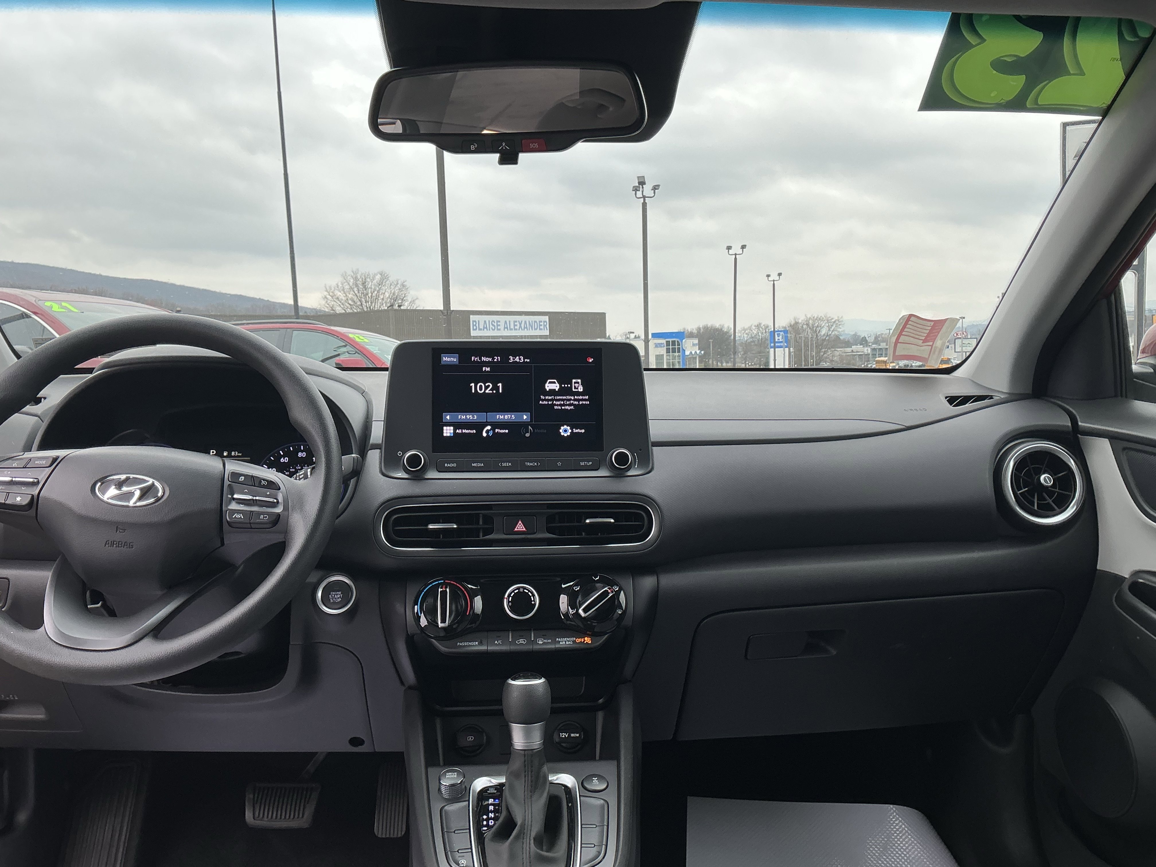 Used 2023 Hyundai Kona SEL image 13