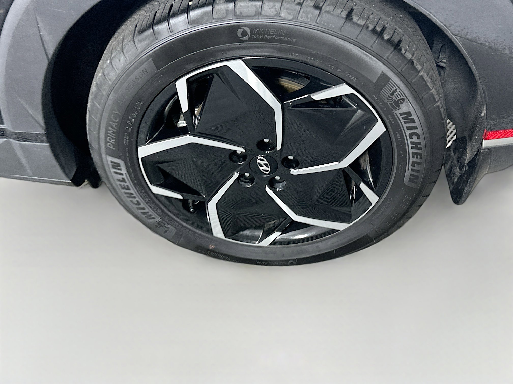 Used 2024 Hyundai Ioniq 5 SE image 11