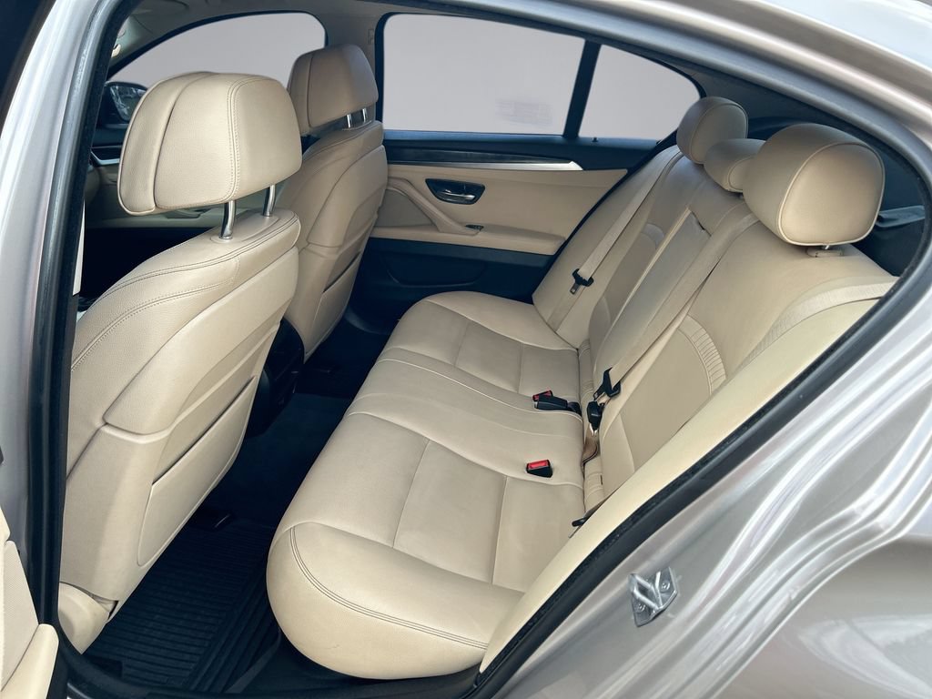 Used 2016 BMW 528i Sedan RWD image 30