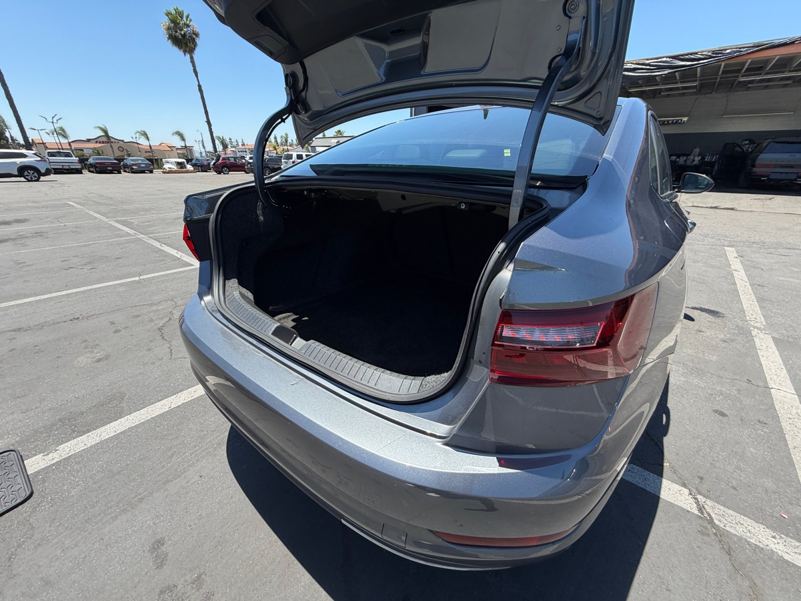 Used 2021 Volkswagen Jetta R-Line FWD image 20