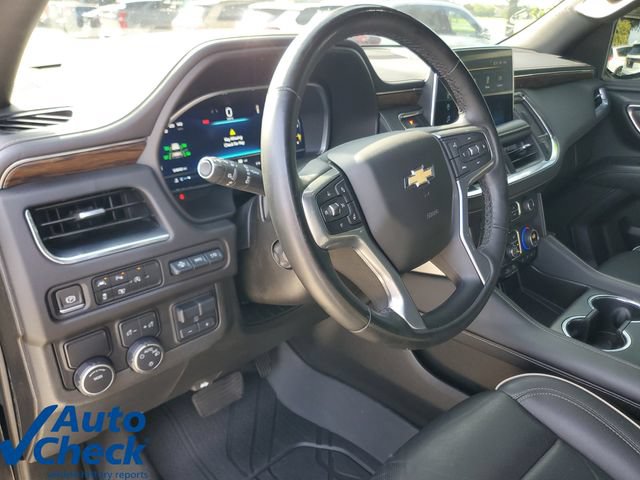 Used 2023 Chevrolet Suburban Premier w/ Premium Package RWD image 21