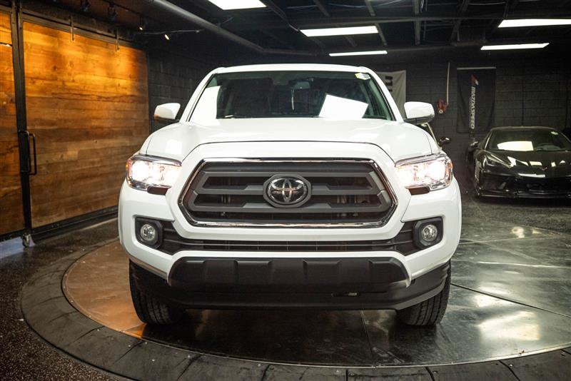 Used 2023 Toyota Tacoma SR5 w/ Technology Package AWD/4WD image 4
