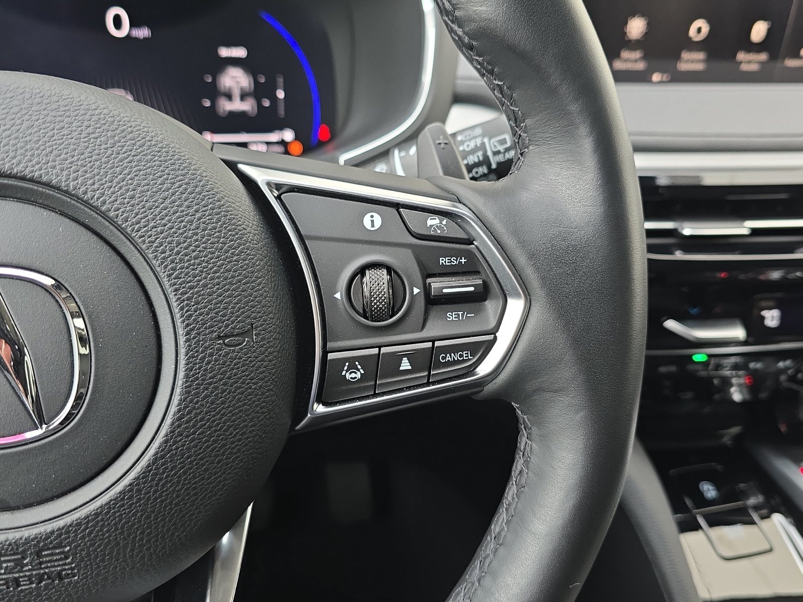 Used 2024 Acura MDX SH-AWD image 21