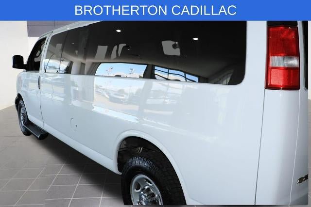 Used 2019 Chevrolet Express 3500 LT w/ LT Preferred Equipment Group RWD image 3