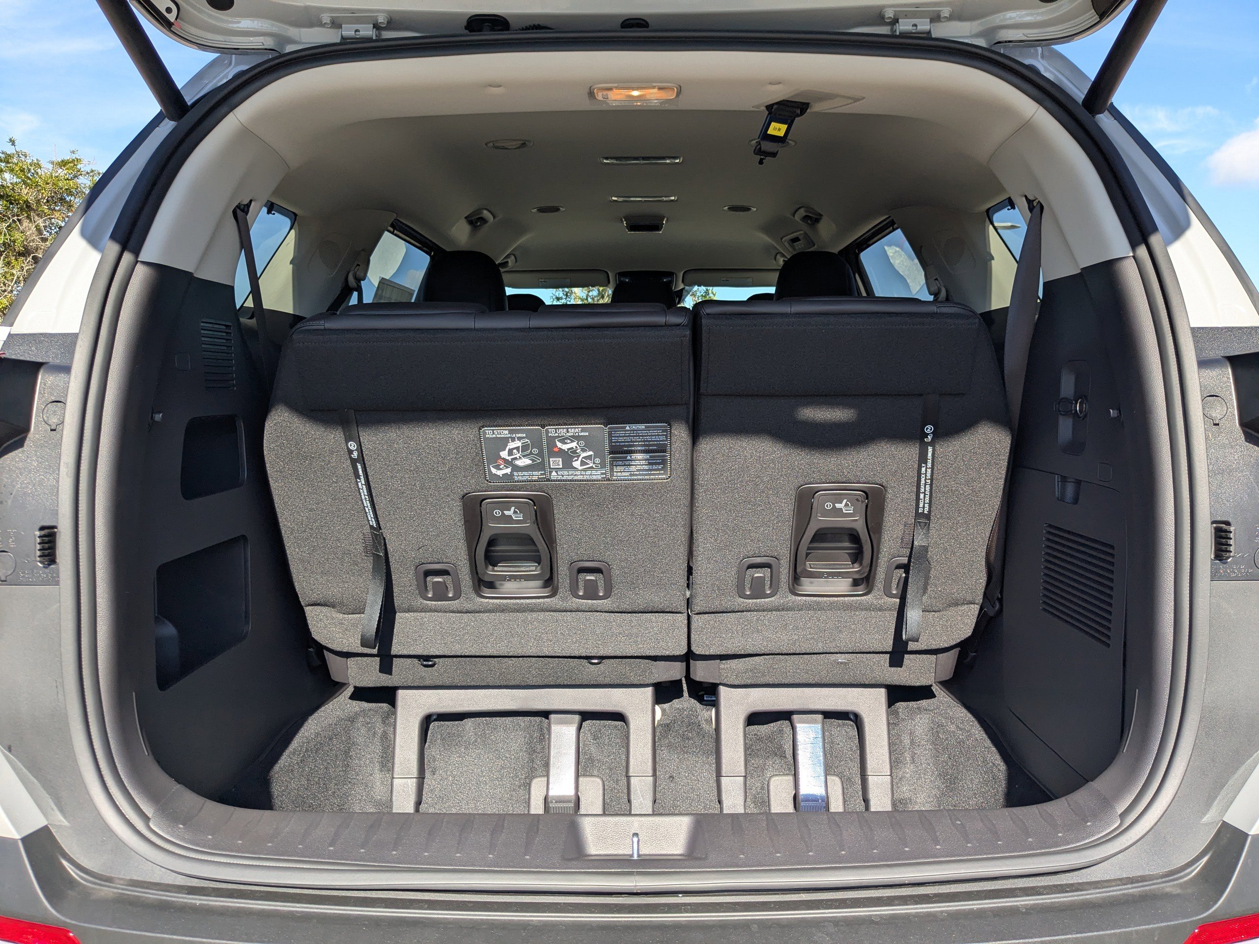 New 2026 Kia Carnival EX image 15