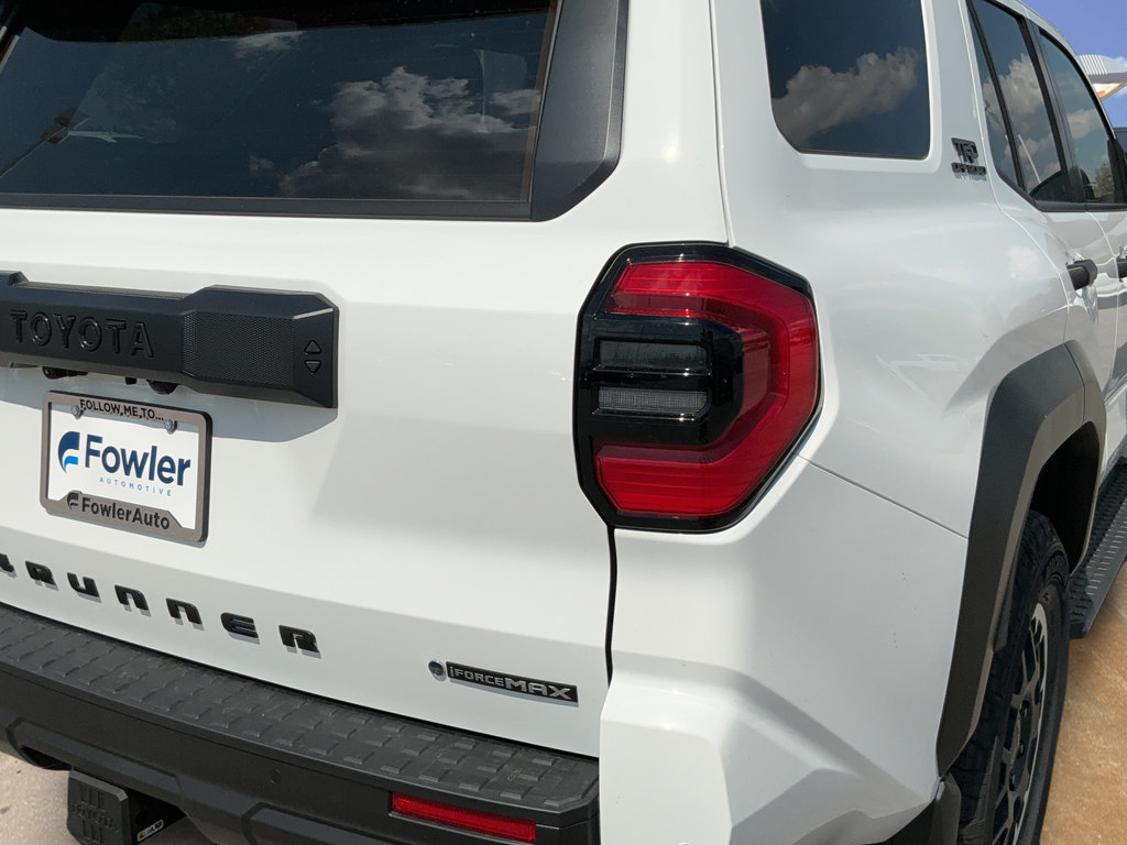 New 2026 Toyota 4Runner TRD Off-Road Premium w/ Tow Technology Package AWD/4WD image 32
