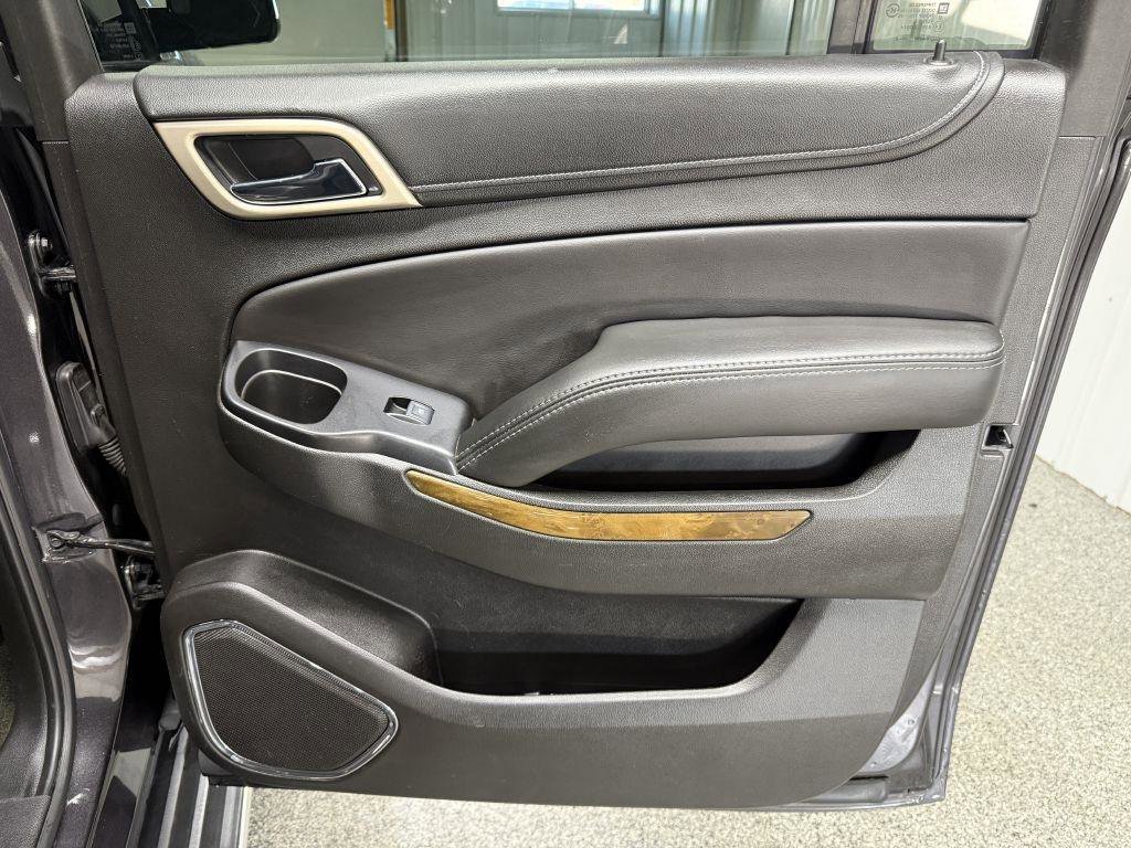 Used 2017 GMC Yukon XL Denali w/ Open Road Package image 43