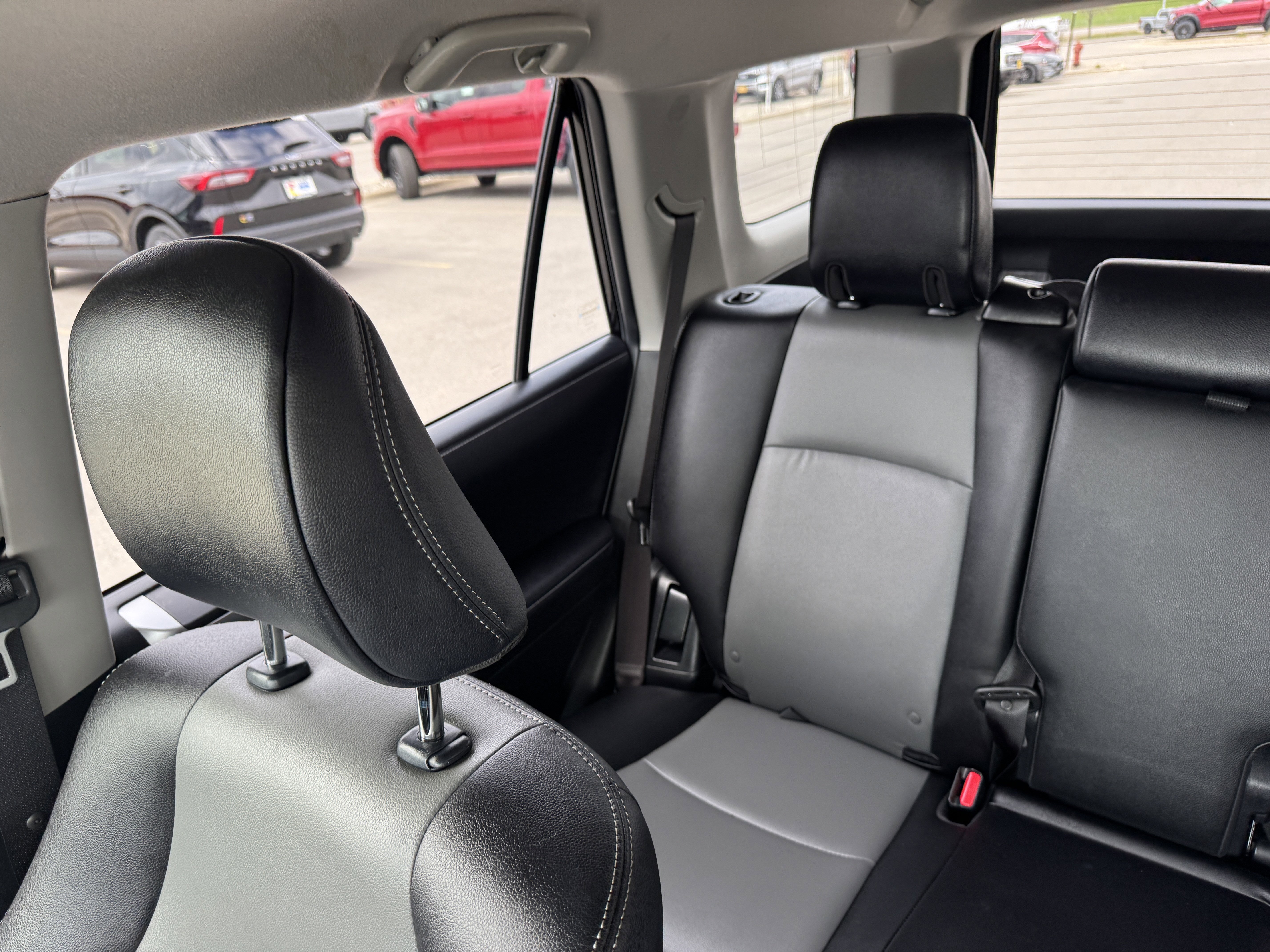 Used 2018 Toyota 4Runner SR5 Premium AWD/4WD image 11