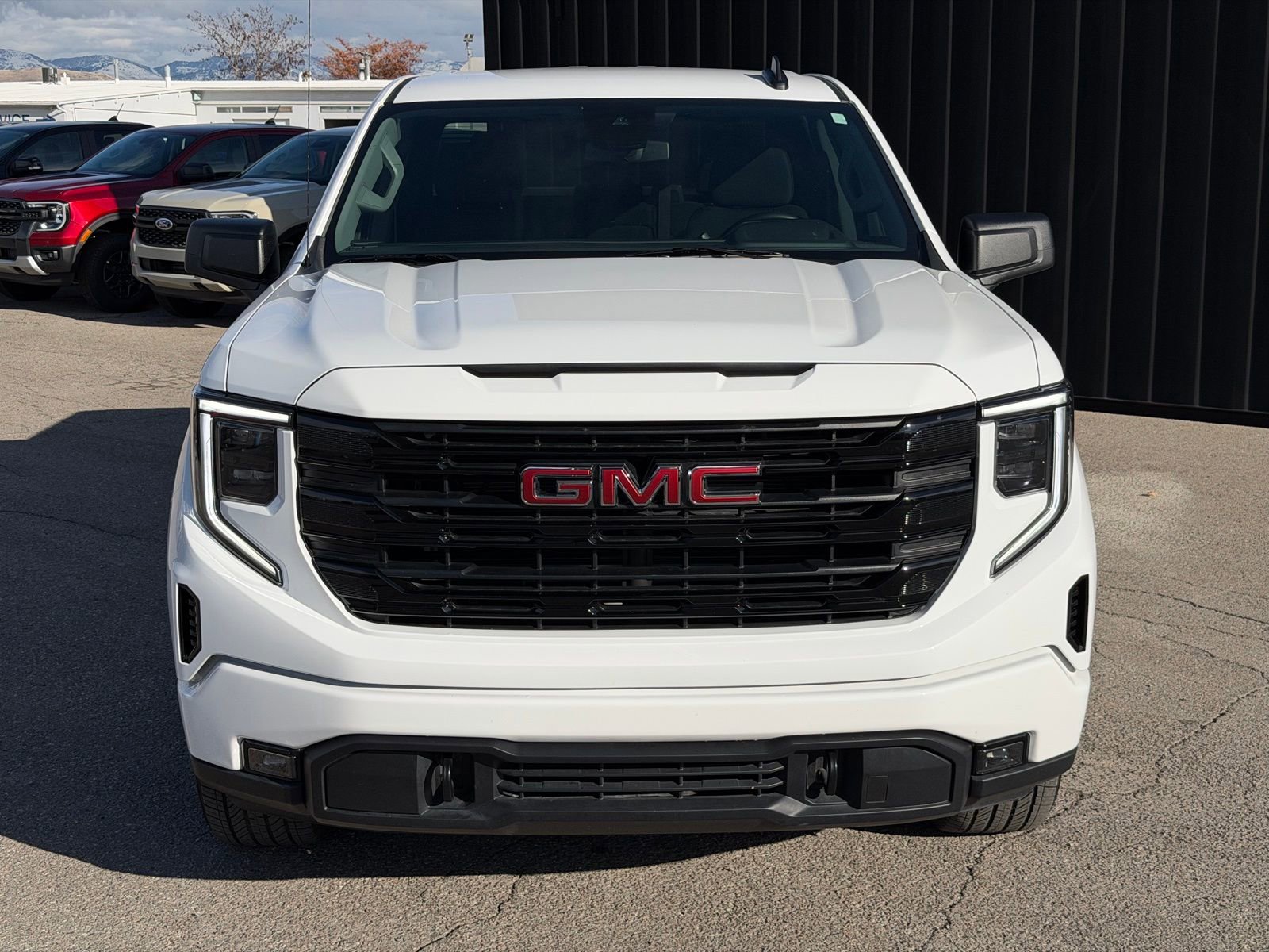 Used 2024 GMC Sierra 1500 Elevation image 3