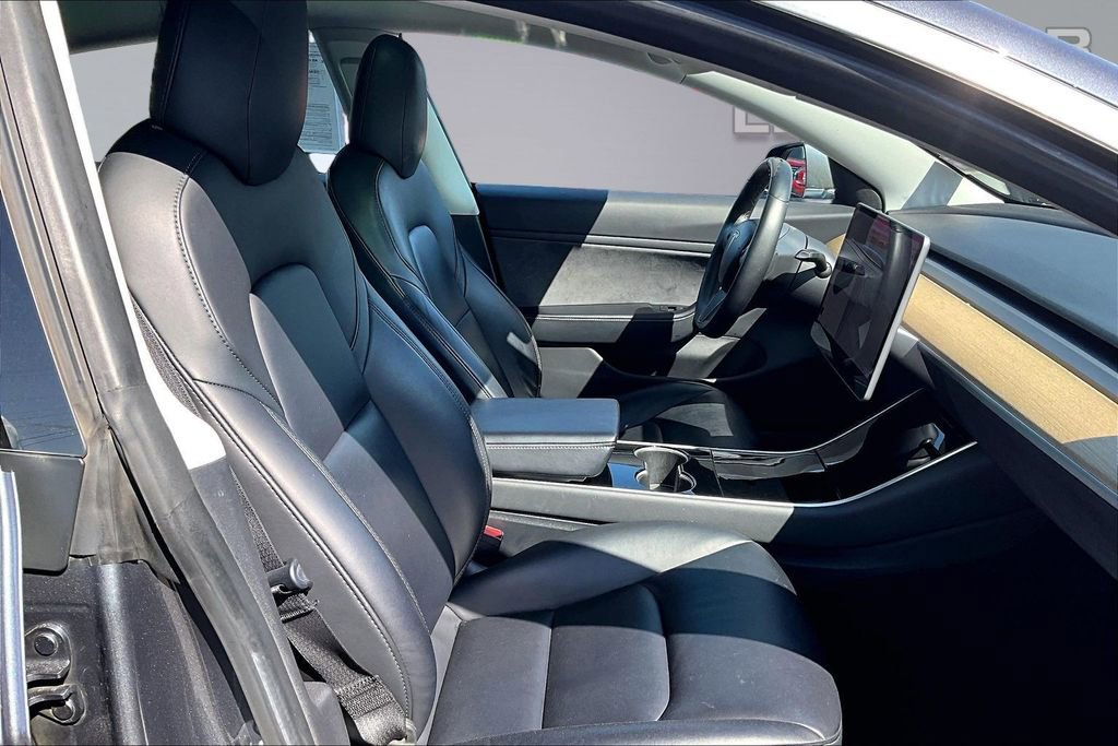 Used 2020 Tesla Model 3 Long Range AWD/4WD image 7